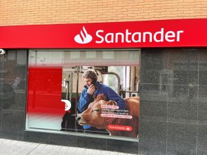 Santander completa el 22% de su recompra de acciones de 5.000 millones en dos semanas