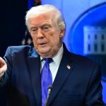 Trump sube los aranceles globales de represalia al 15% tras fallo adverso del Supremo en EE.UU.