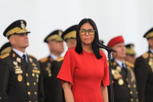 Venezuela lanza primer envío de gas licuado en el buque ‘Chrysopigi Lady’, afirma su presidenta.