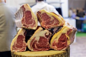 3.800 empleados de JBS en Colorado protestan por prácticas laborales injustas en huelga histórica