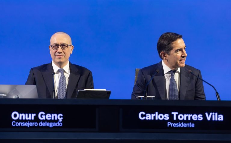 BBVA aumentó un 60% la financiación para comunidades de vecinos en España durante 2025