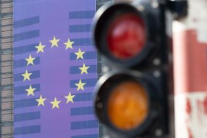 Bruselas aprueba préstamos de defensa para Francia y República Checa, pendiente decisión sobre Hungría