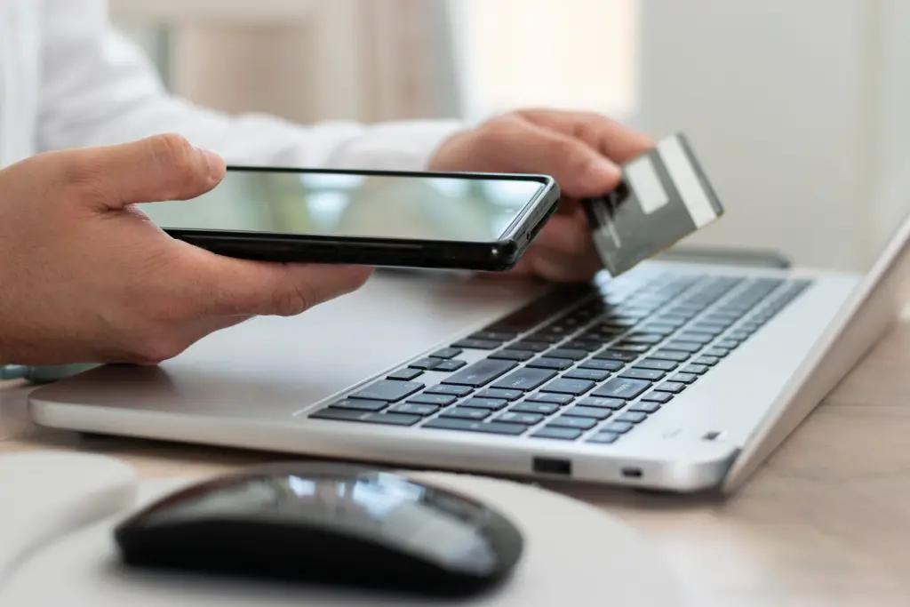 Finanzas personales para directivos: cómo optimizar la liquidez con la cuenta online adecuada