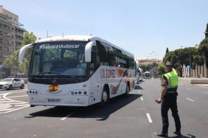 Direbús llevará a la UE la licitación de Transporte por excluir a la mayoría del sector español