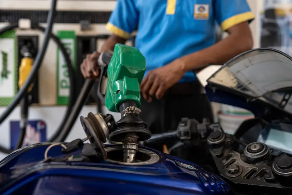 EEUU liberará 86 millones de barriles de petróleo la próxima semana para estabilizar el mercado.