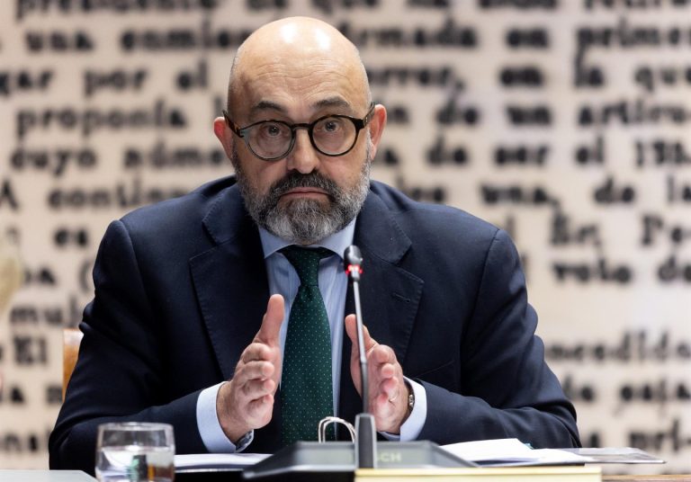 El presidente de Adif comparecerá en el Congreso este martes por el accidente de tren en Adamuz