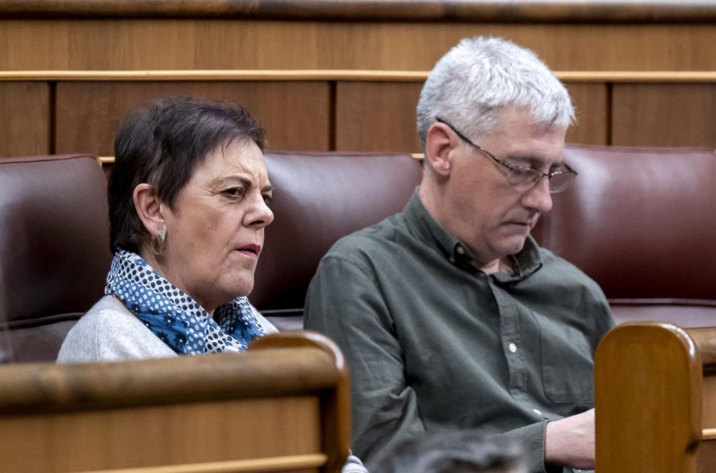 El PSOE suaviza la ley de Bildu que prohíbe publicitar pisos turísticos ilegales