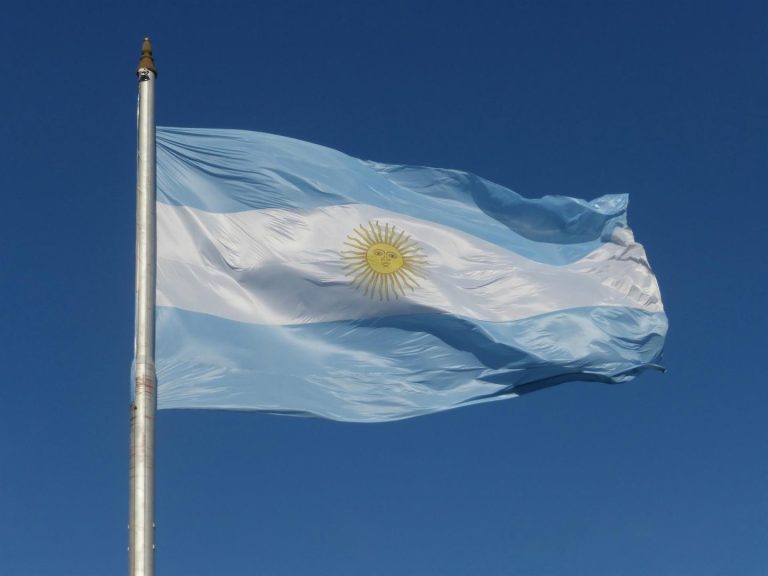 El riesgo país de Argentina supera los 600 puntos por tensiones geopolíticas en 2026