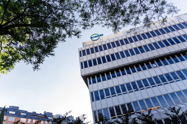 Enagás sube un 17% por la nueva metodología de retribución propuesta por la CNMC para 2027-2032