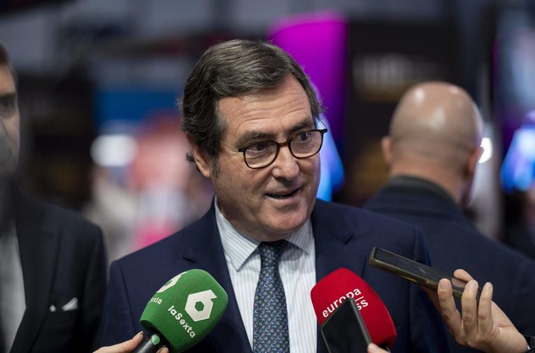Garamendi se reunirá mañana y espera reconducir situación comercial entre España y EEUU.