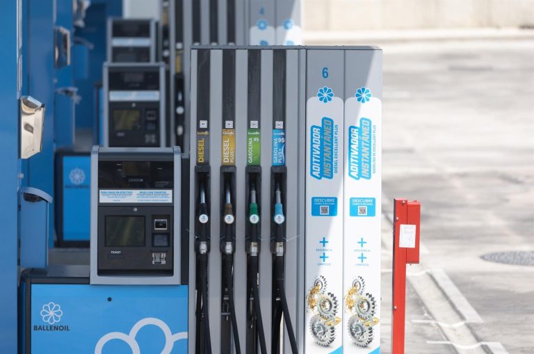 Hatta acusa a Exolum de impedir entrada de 200 millones de litros de combustible en España