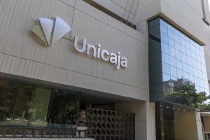 Unicaja se alía con Deloitte y Nvidia para ser un banco conversacional con IA generativa