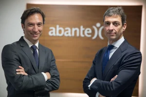 Abante nombra a Álvaro Lana y Manuel Díaz como nuevos socios, sumando 38 ejecutivos en la gestora
