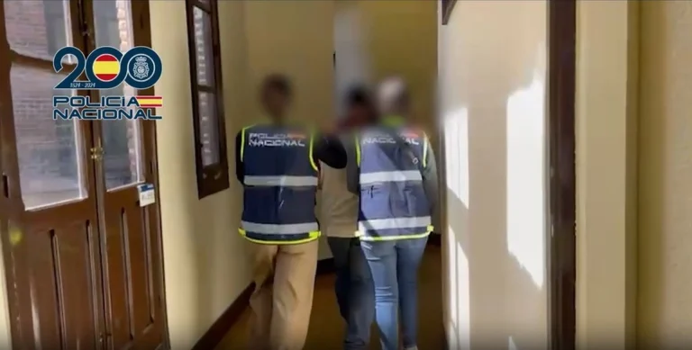Detenido en Madrid por estafar a jóvenes con falsas promesas de fútbol en equipos de élite españoles