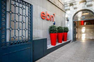 EBN Banco sube al 3,10% TAE el interés de su depósito combinado de 12 meses y fondos al 50%