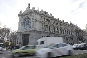 El Banco de España defiende el efectivo como medio seguro de pago ante posibles futuros apagones