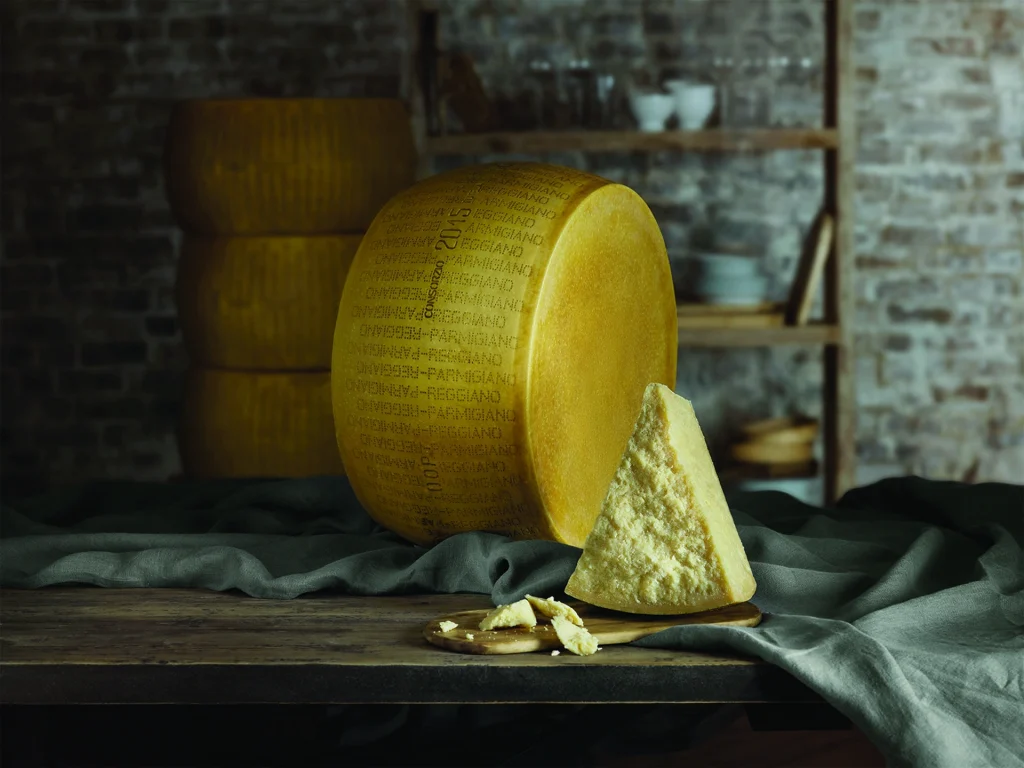 El Parmigiano Reggiano alcanza 3.960 millones en 2025 y refuerza su apuesta internacional