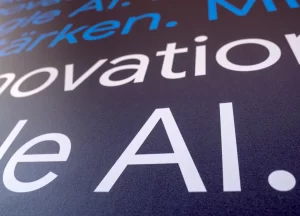 Kevin Hassett apoya rebaja de tipos en EE.UU. por impulso a productividad gracias a la IA