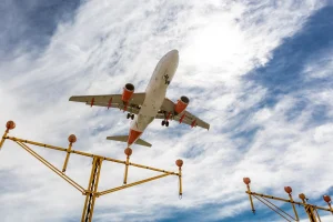 La huelga indefinida de controladores aéreos de Saerco afecta a nueve aeropuertos desde el viernes