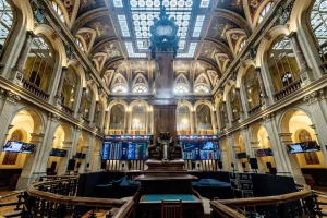 Las bolsas mundiales se disparan por la reapertura de Ormuz; el Ibex 35 sube un 2,30%