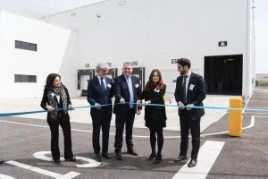 XCharge abre planta en Valencia para impulsar la electromovilidad en Europa con alta tecnología española