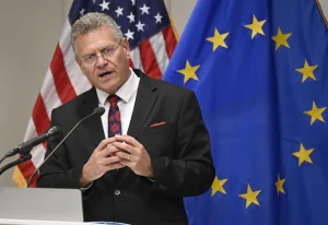 Bruselas pide a EEUU volver al 15% de aranceles para asegurar el pacto comercial antes del verano