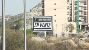 El precio de la vivienda usada en abril sube un 3,2% interanual y un 0,2% mensual, según pisos.com