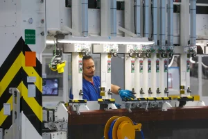 La producción industrial de EE. UU. sube un 0,7% en abril y vuelve a tasas positivas
