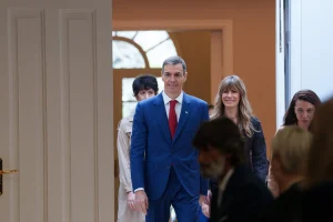 La UCO señala que Begoña Gómez pagó el registro del software de la UCM con una cuenta conjunta con Sánchez
