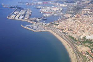 Los puertos estatales españoles baten récord de ingresos en 2025 con 1.351 millones de euros