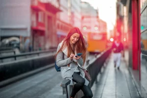 Minsait impulsa préstamos bancarios por WhatsApp para una experiencia más fluida y personalizada