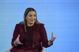 Prohens critica soluciones simplistas en vivienda y defiende aumentar la oferta para bajar precios