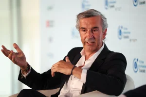 Puig cae un 13% en Bolsa tras fracasar su fusión con Estée Lauder, que sube un 10%