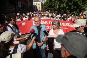 Sordo avisa de que CCOO peleará las subidas salariales convenio a convenio y pide elevar el SMI