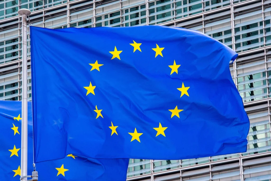 Bruselas abre una convocatoria de 1.100 millones para modernizar la alta velocidad y la defensa militar