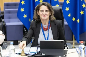 Bruselas quiere designar a AWS y Azure como guardianes de acceso y someterlos a la DMA