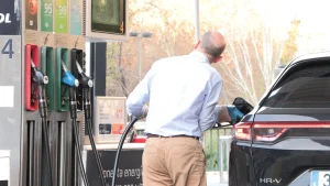 CEEES avisa de que la subida del IVA al 21% encarecerá los carburantes pese al Gobierno
