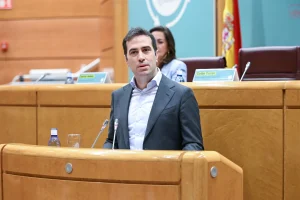 Cuerpo asegura que el Gobierno prevé empezar a negociar los Presupuestos a la vuelta del verano