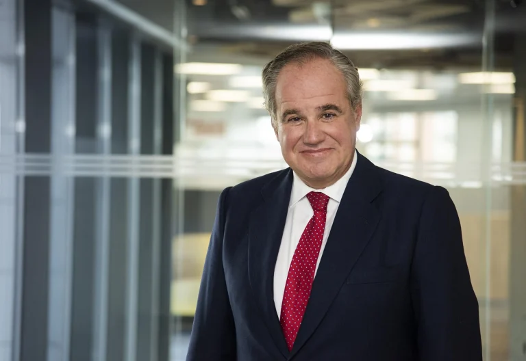 Demetrio Carceller refuerza su apuesta por Sacyr con la compra de acciones por 2,6 millones
