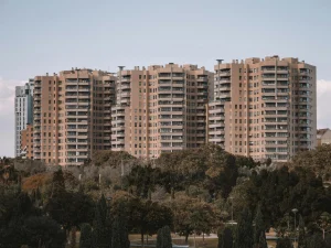 El precio de la vivienda pone en riesgo de pobreza a uno de cada tres hogares jóvenes en España