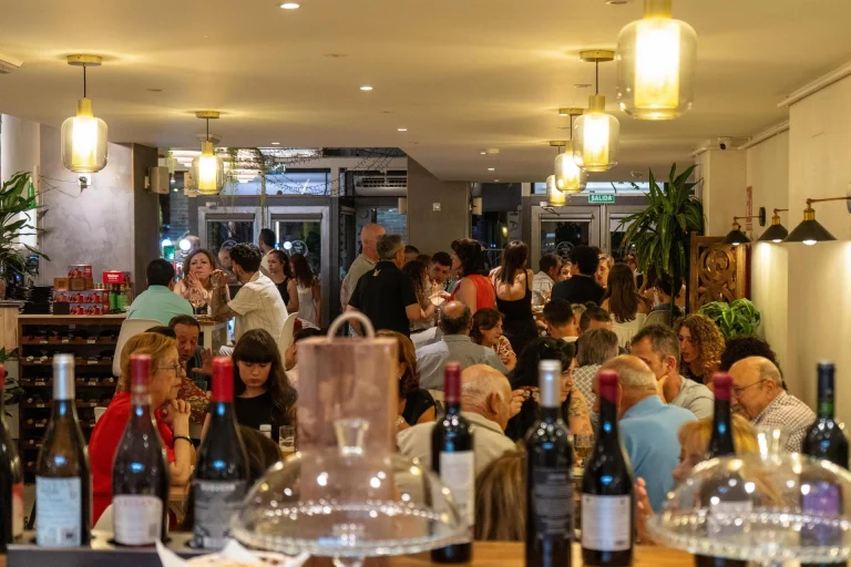 El restaurante La Esencia se asocia con Grupo Abrasador y pasa a llamarse La Esencia Abrasador