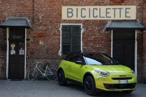 Fiat recupera el motor de gasolina en el 600, con 100 CV y cambio manual de seis marchas