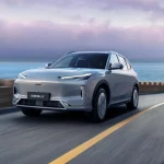 Geely aspira a ser la marca china de referencia en el mercado español con su lujo accesible