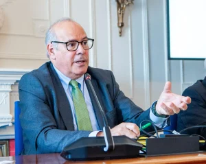 Iberdrola recurre la retribución de las redes eléctricas y cuestiona los expedientes del apagón