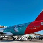 Iberia estrena un avión de Disneyland Paris y lleva a 30 niños de Juegaterapia a World of Frozen