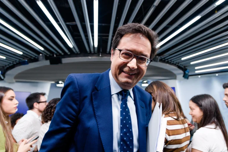 López asegura que la candidatura española para acoger una gigafactoría europea de IA está lista