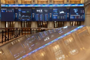 Los fondos AKO Capital y Citadel Advisors apuestan contra Técnicas Reunidas, Viscofan y Cellnex