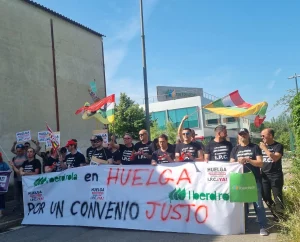 Los sindicatos califican de éxito la huelga en Iberdrola y reclaman un convenio blindado