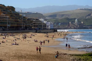 Tenerife, Palma de Mallorca y Gran Canaria lideran las reservas de españoles en verano de 2026