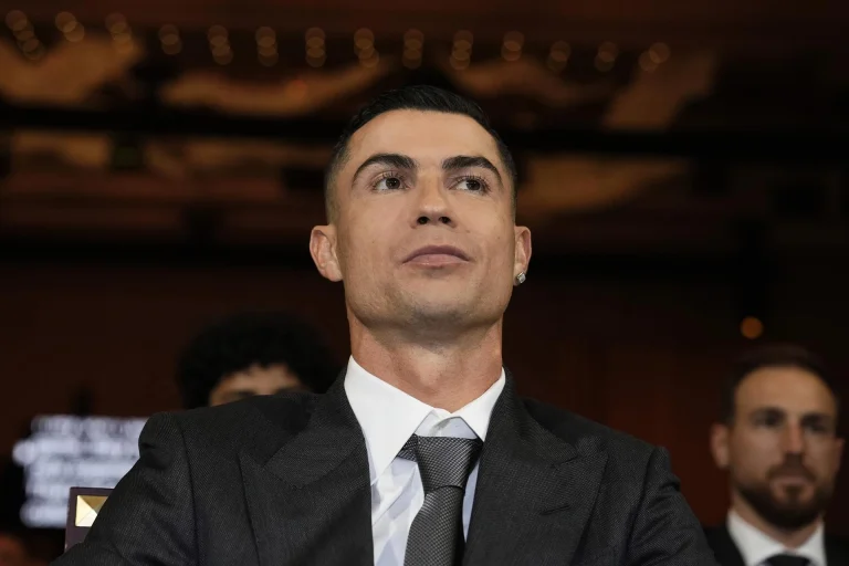 Cristiano Ronaldo produce una serie de ficción sobre el fútbol de élite con Damian Lewis protagonista
